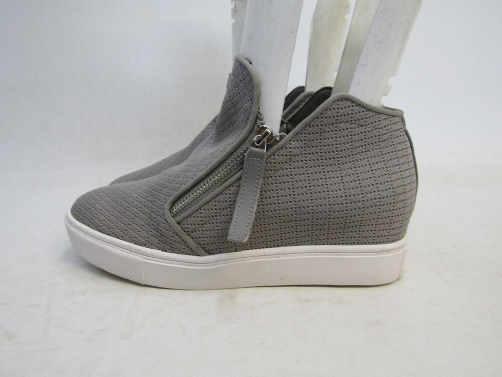 Steve Madden Womens Sz 8.5 Gray Zip Platform Ankle Fashion Boot Bootie